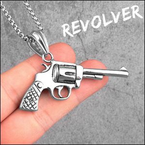 Collier avec pendentif revolver